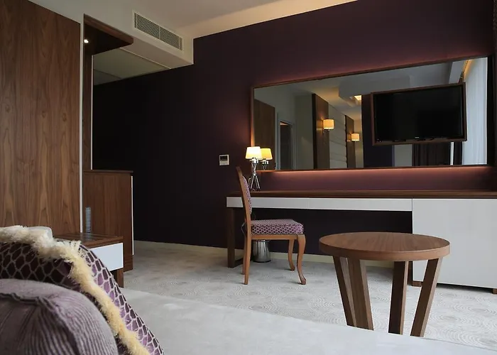 Hassuites