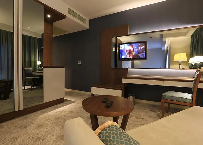 Hassuites *