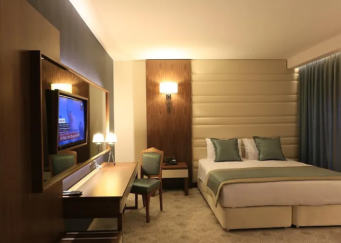 Hassuites Ξενοδοχείο *