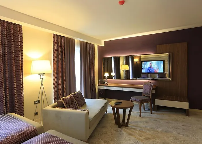 Ξενοδοχείο Hassuites *